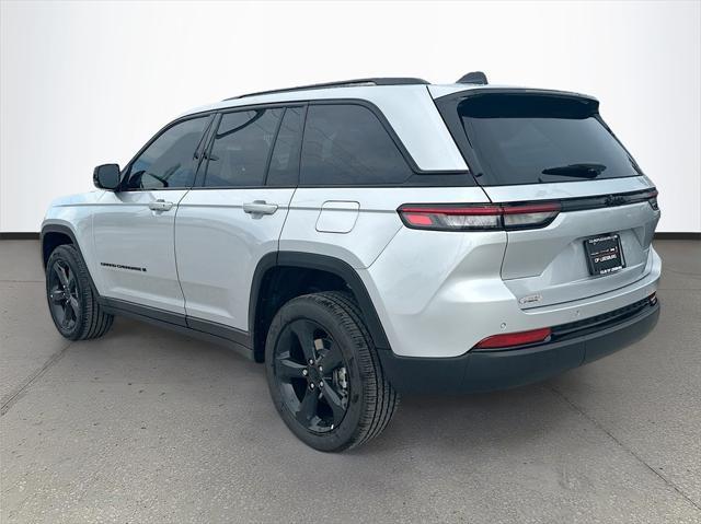 new 2024 Jeep Grand Cherokee car, priced at $38,695