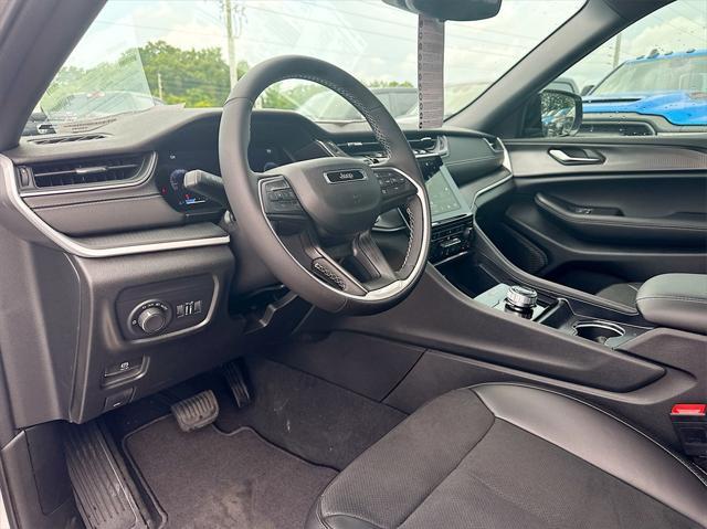 new 2024 Jeep Grand Cherokee car, priced at $41,103