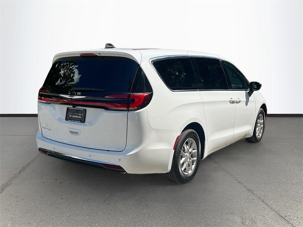 new 2026 Chrysler Pacifica car, priced at $38,038