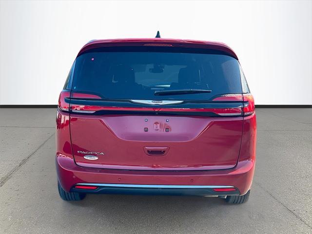 new 2025 Chrysler Pacifica car, priced at $44,420