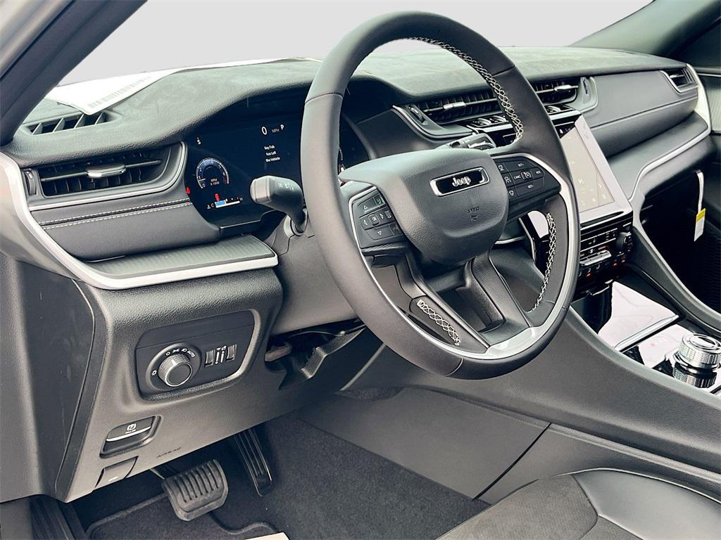 new 2025 Jeep Grand Cherokee L car, priced at $38,316