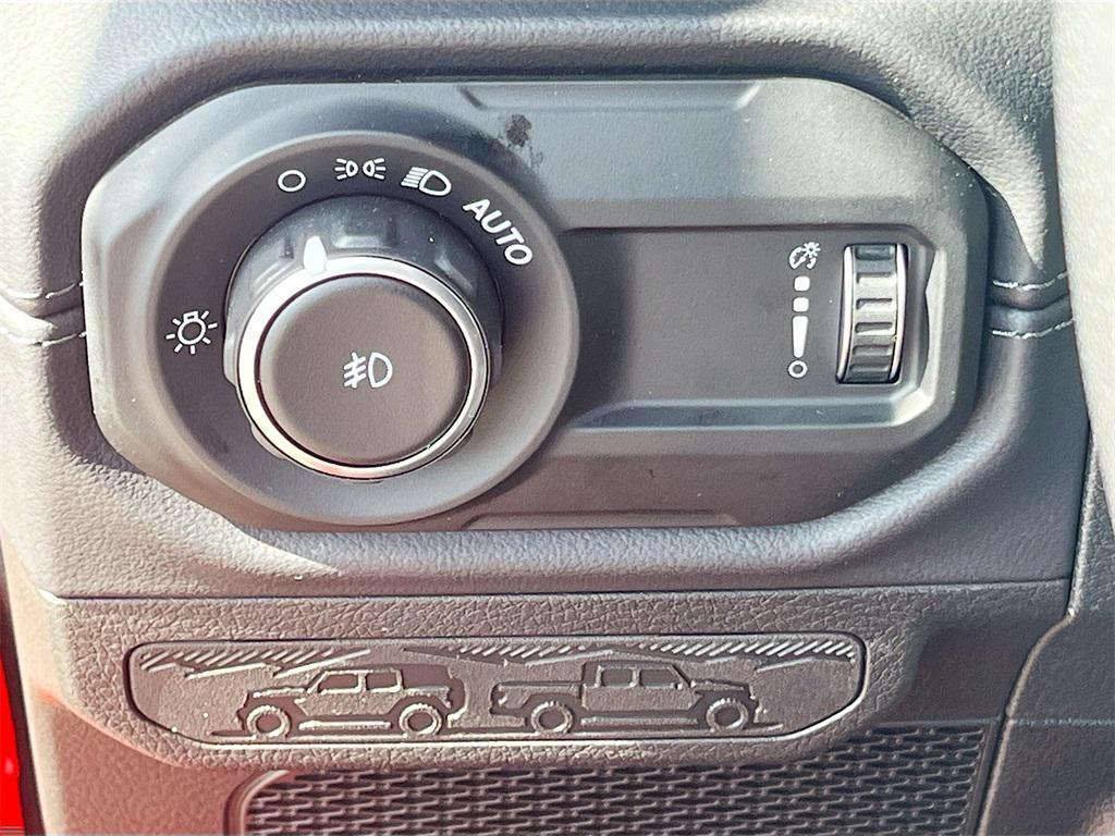 new 2025 Jeep Wrangler car, priced at $49,761