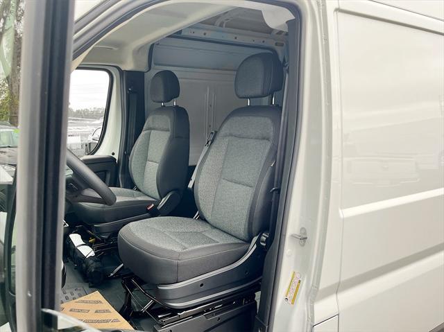 new 2025 Ram ProMaster 2500 car, priced at $43,896