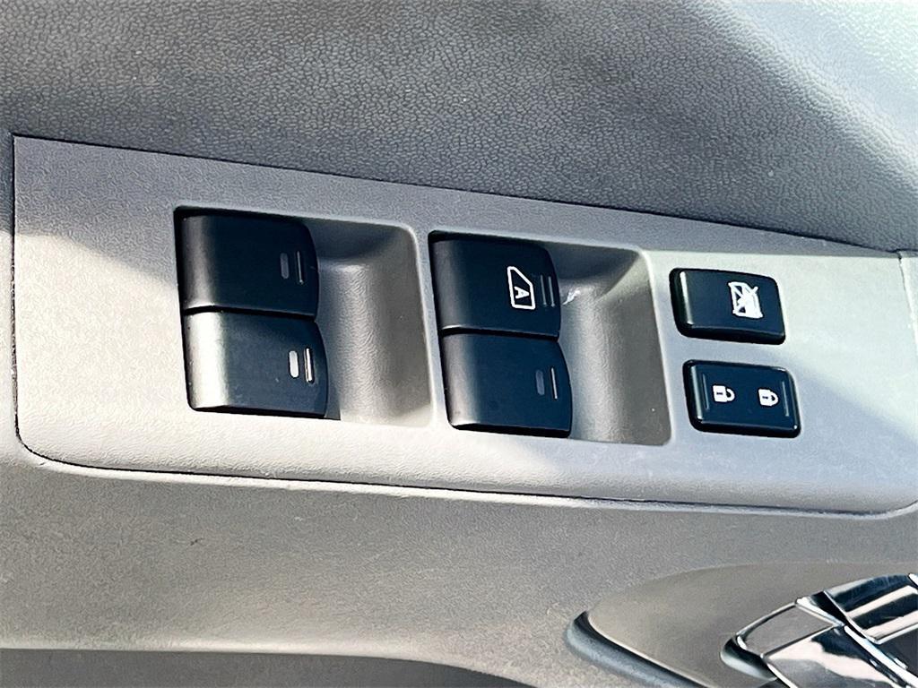 used 2020 Nissan Frontier car, priced at $21,495