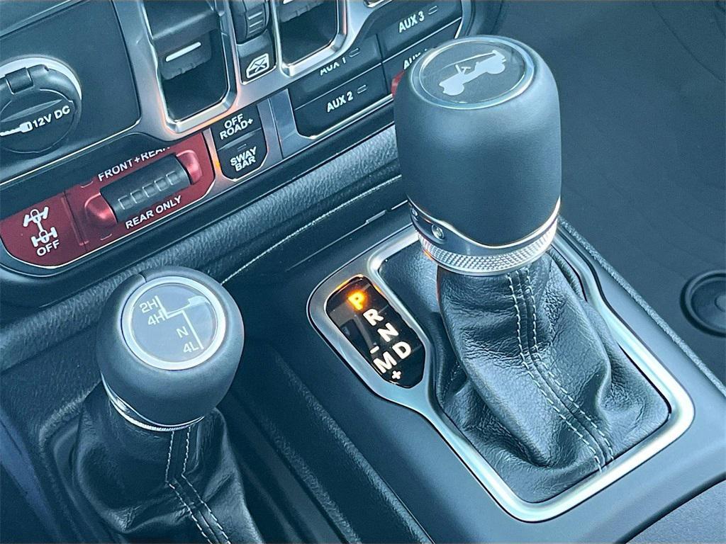 new 2025 Jeep Wrangler car, priced at $54,671