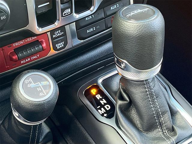 new 2025 Jeep Gladiator car, priced at $45,205