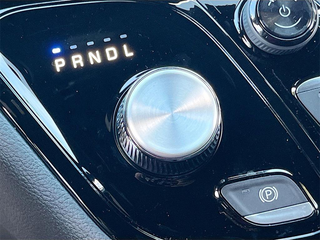 new 2026 Chrysler Pacifica car, priced at $36,220