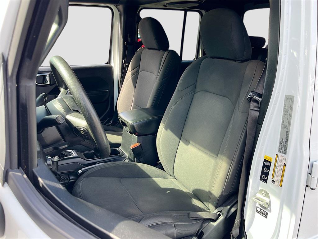 used 2021 Jeep Gladiator car, priced at $30,484