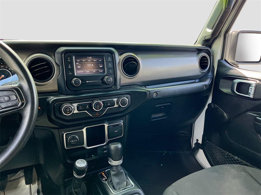 used 2021 Jeep Gladiator car, priced at $30,484