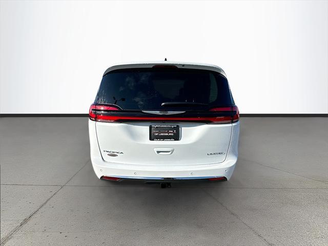 new 2024 Chrysler Pacifica car, priced at $46,334