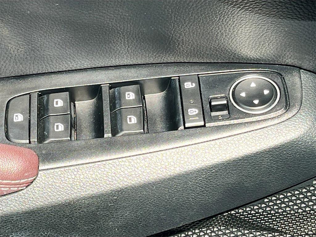 used 2023 Kia Seltos car, priced at $18,995