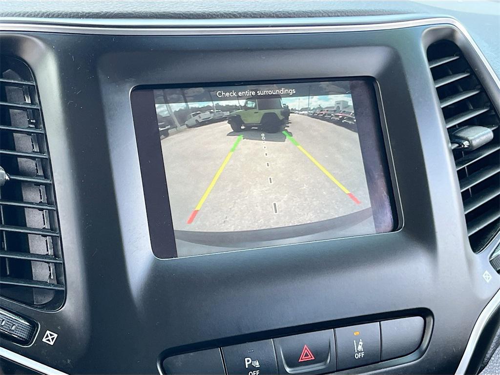 used 2021 Jeep Cherokee car, priced at $18,833