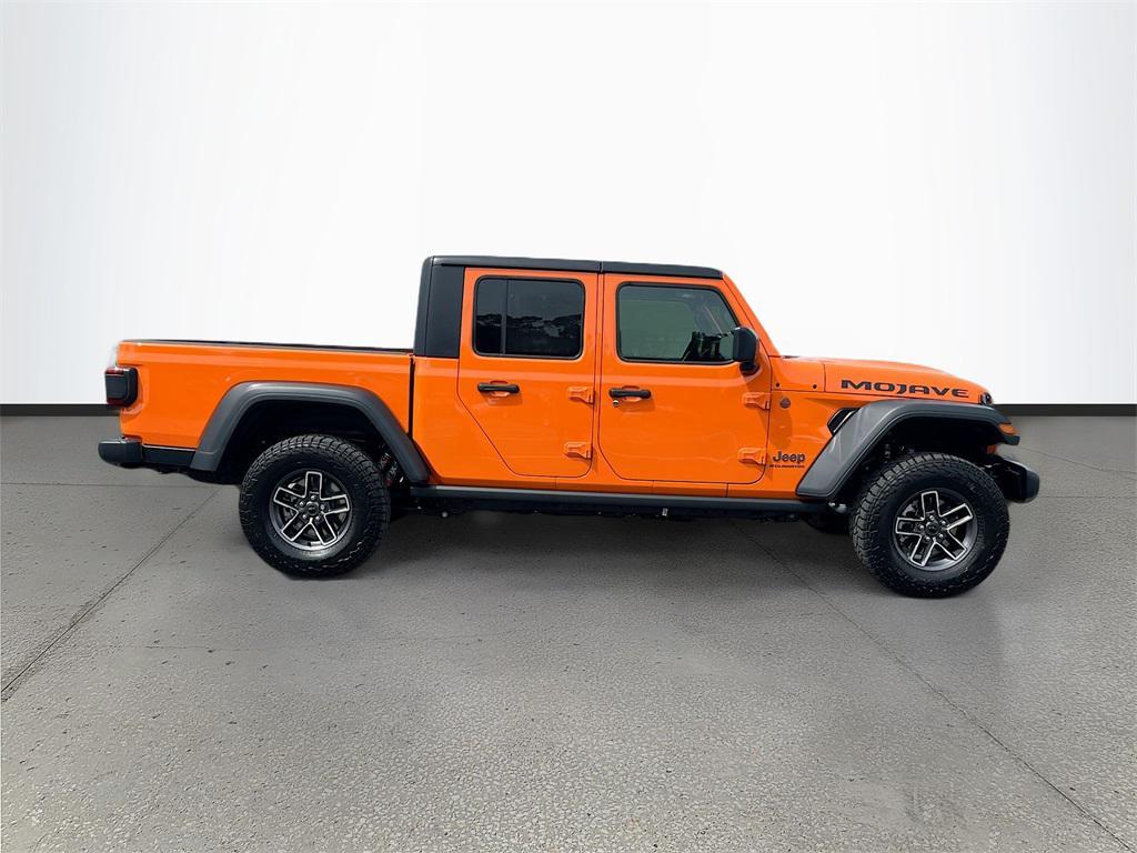 new 2025 Jeep Gladiator car, priced at $45,462