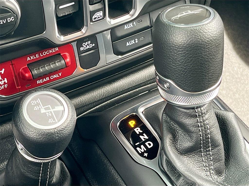 new 2025 Jeep Gladiator car, priced at $45,462