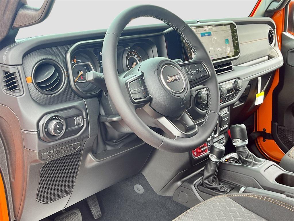 new 2025 Jeep Gladiator car, priced at $45,462
