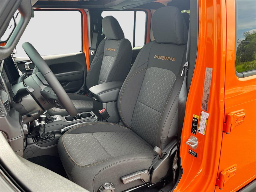 new 2025 Jeep Gladiator car, priced at $45,462