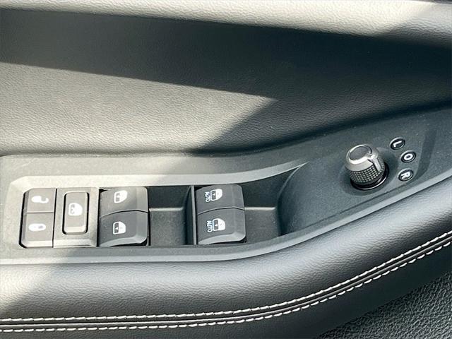 new 2025 Jeep Grand Cherokee car, priced at $35,199