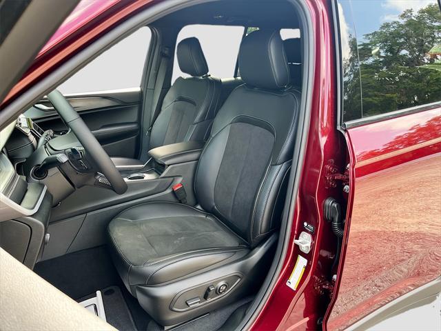 new 2025 Jeep Grand Cherokee car, priced at $35,199