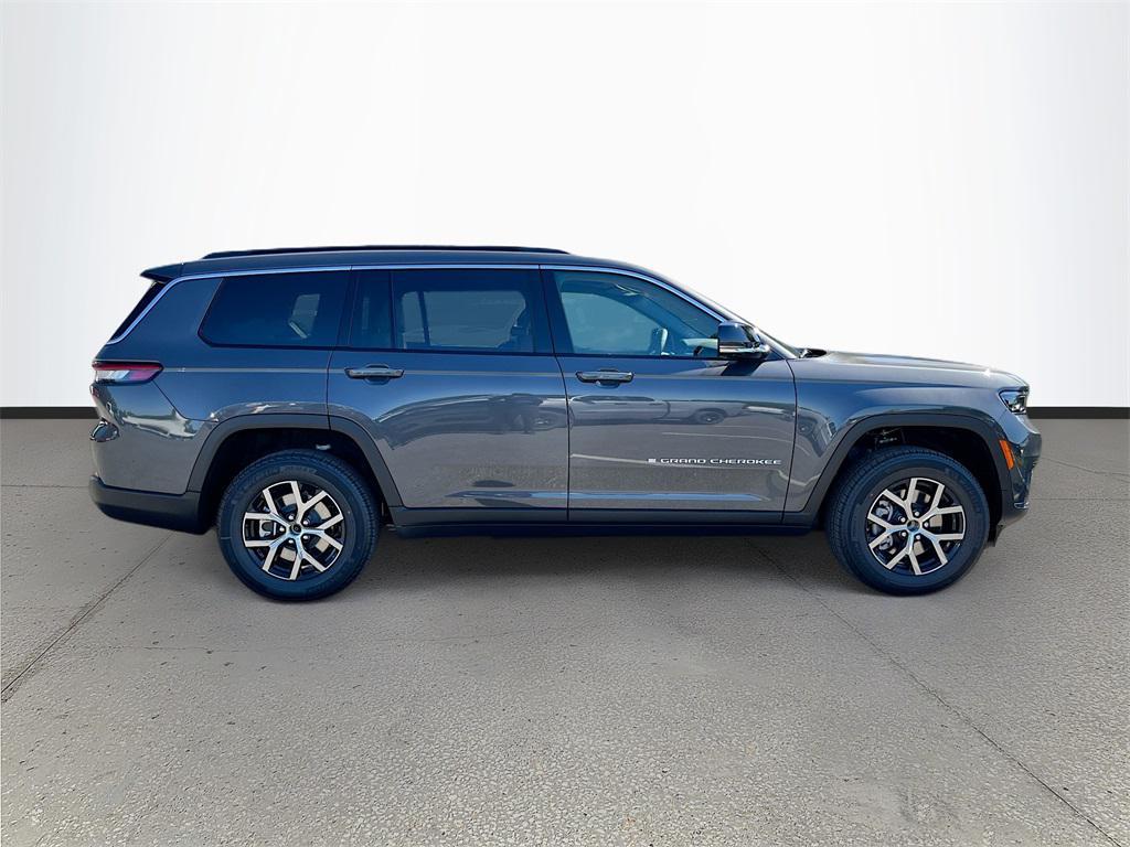 new 2025 Jeep Grand Cherokee L car, priced at $42,329