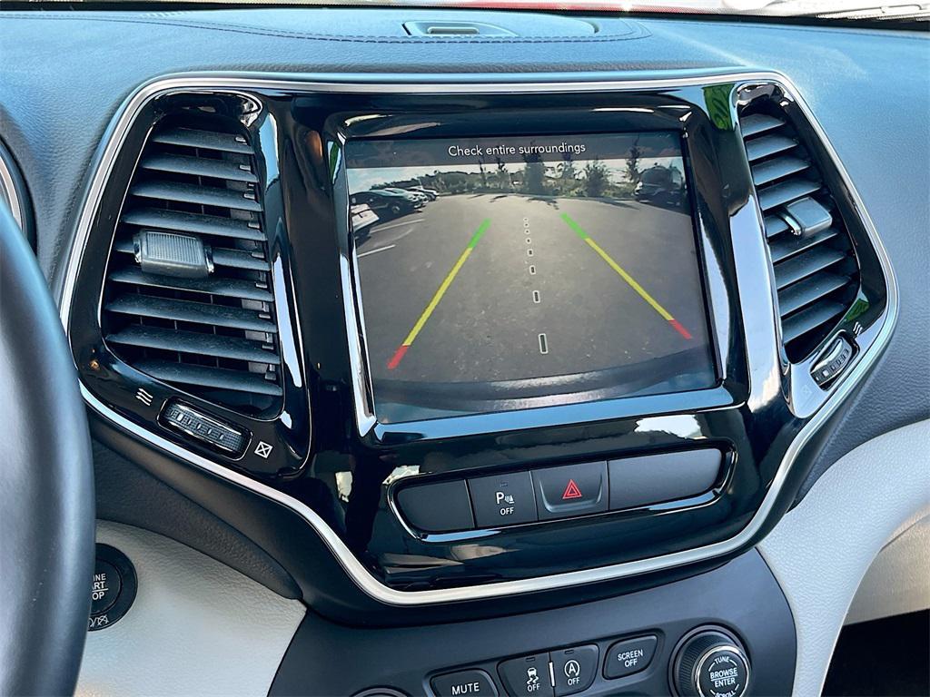 used 2020 Jeep Cherokee car, priced at $13,533