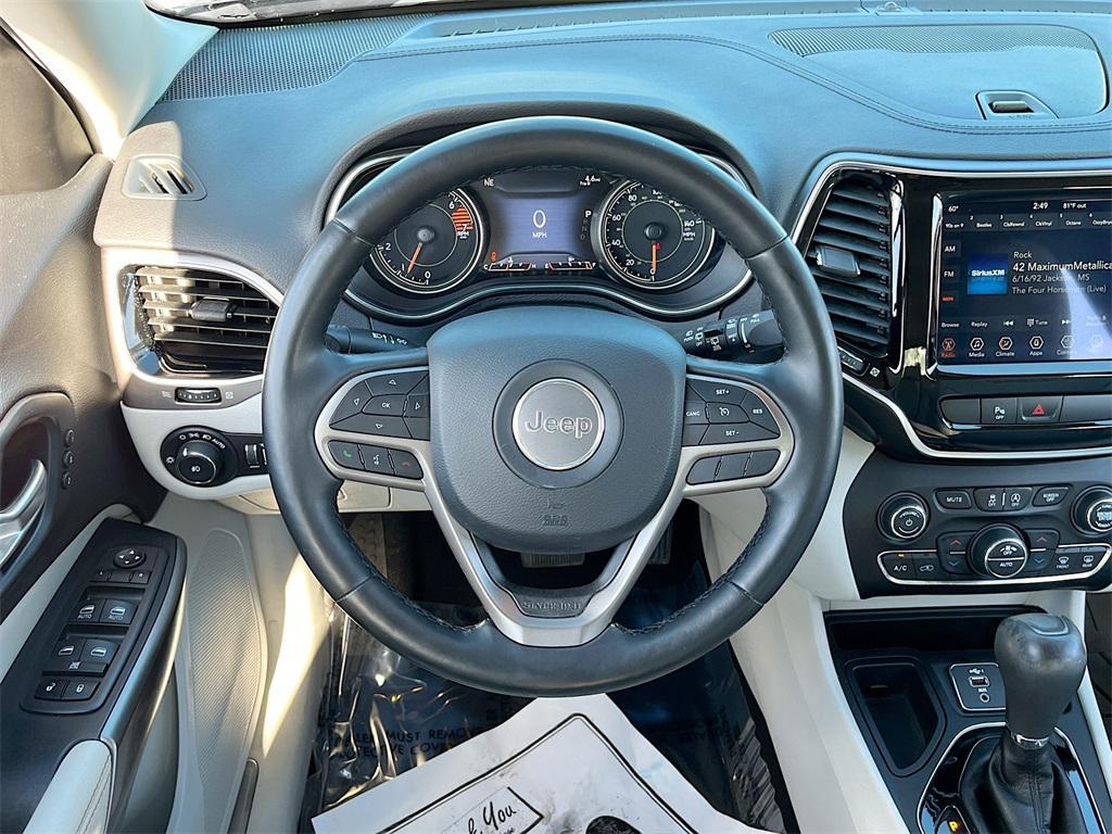 used 2020 Jeep Cherokee car, priced at $13,533