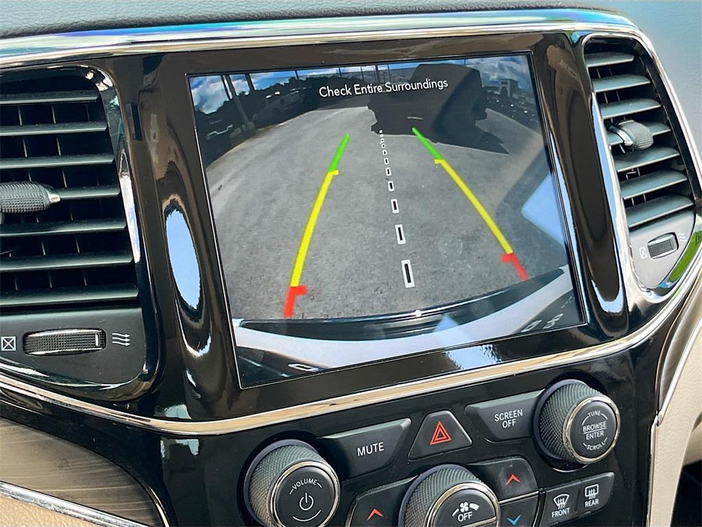 used 2020 Jeep Grand Cherokee car, priced at $20,195