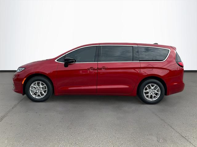 new 2025 Chrysler Pacifica car, priced at $43,920