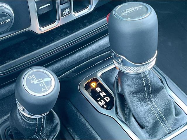 new 2025 Jeep Gladiator car, priced at $45,382