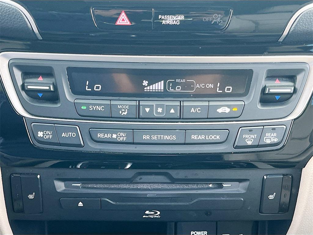 used 2021 Honda Pilot car, priced at $25,848