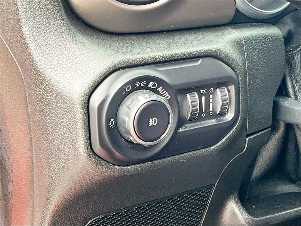 used 2018 Jeep Wrangler Unlimited car, priced at $17,132