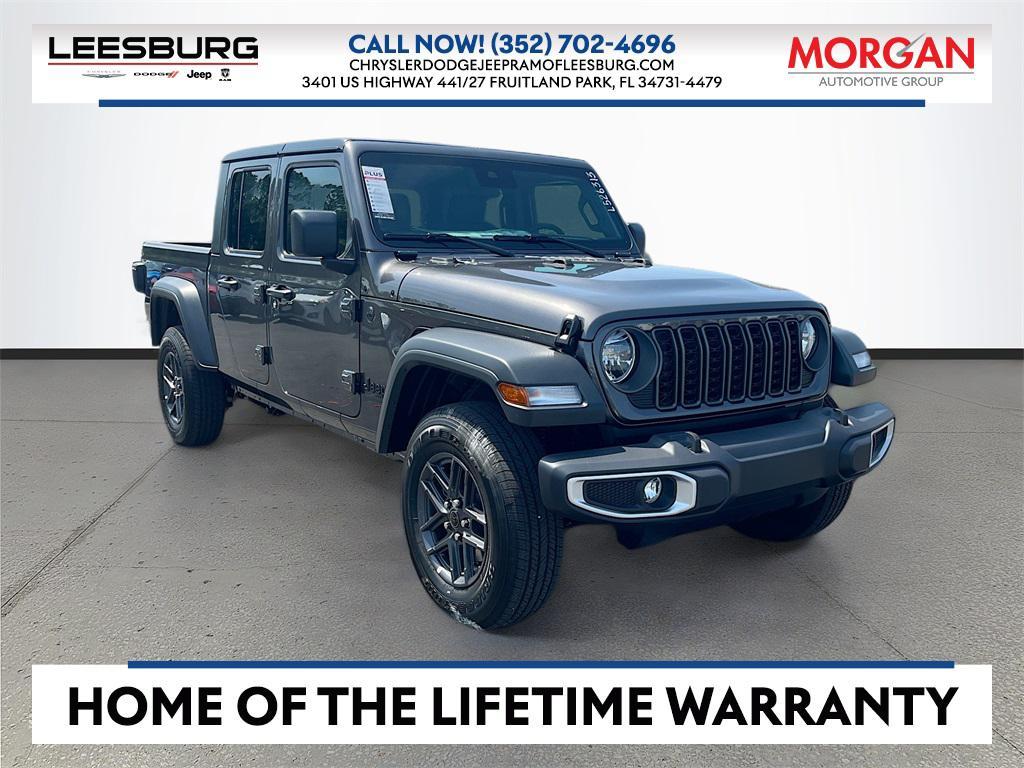 new 2025 Jeep Gladiator car, priced at $40,972