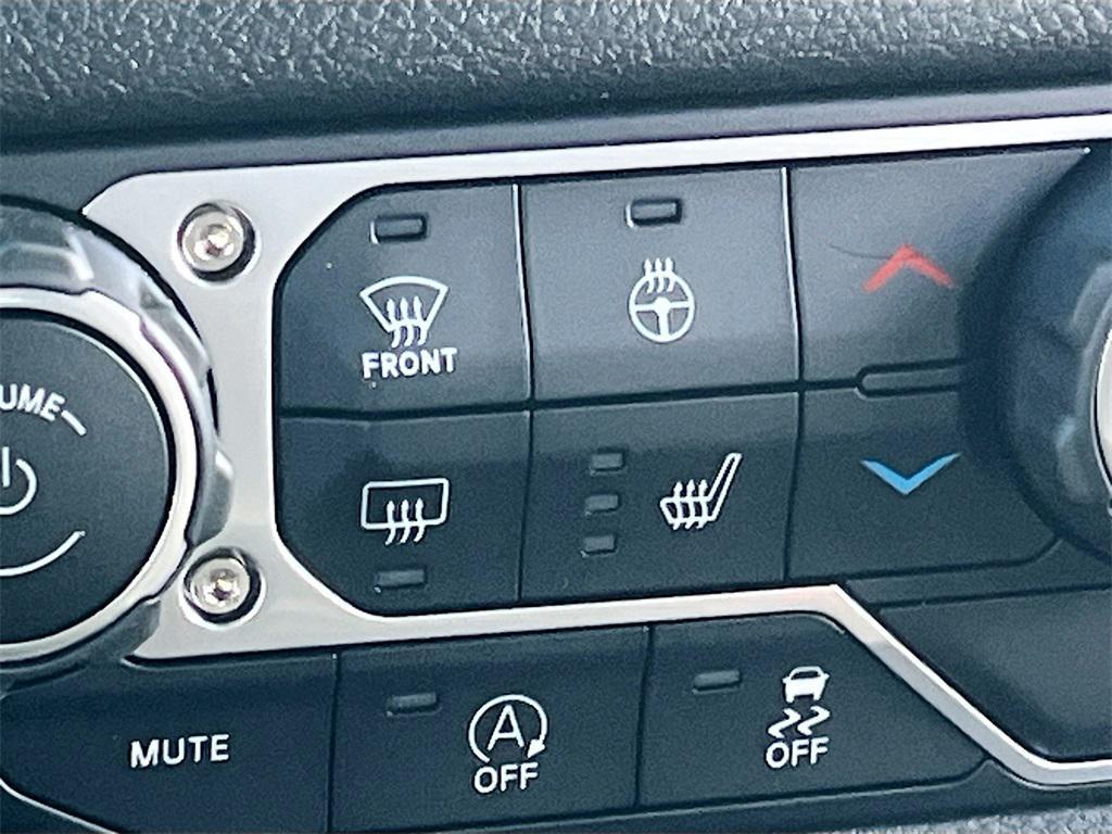 new 2026 Jeep Wrangler car, priced at $51,070