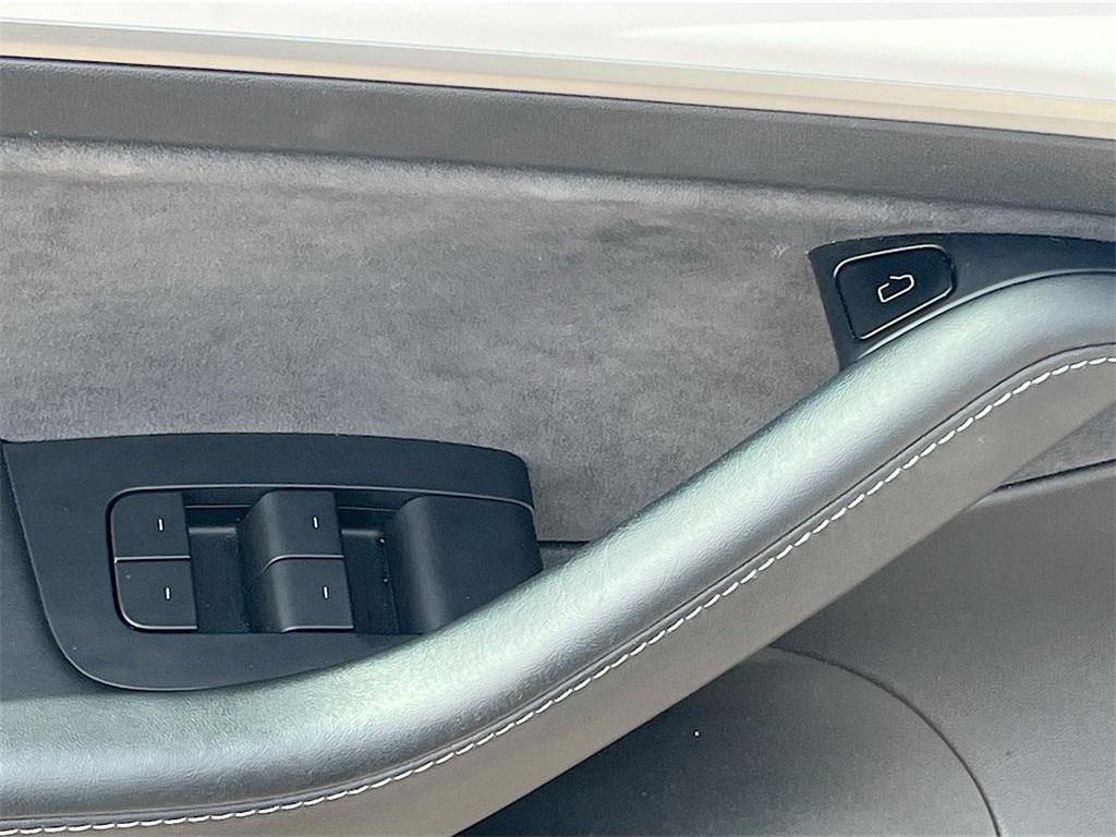 used 2021 Tesla Model 3 car, priced at $27,990