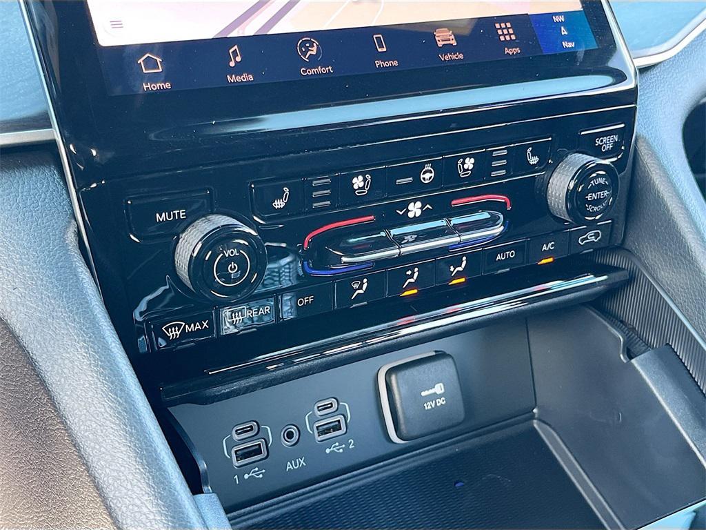 new 2025 Jeep Grand Cherokee L car, priced at $43,057