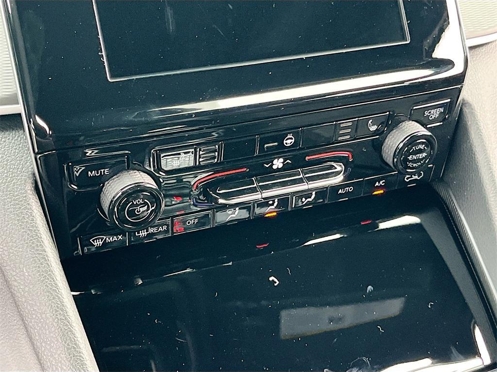 new 2025 Jeep Grand Cherokee L car, priced at $40,236