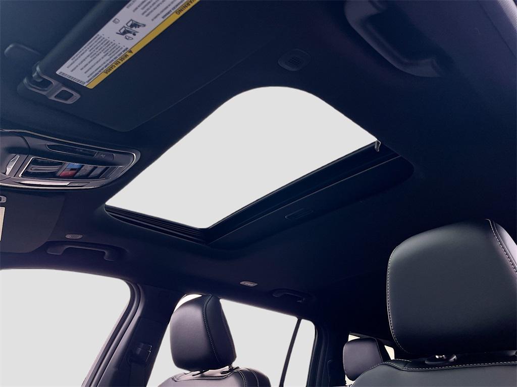 new 2025 Jeep Grand Cherokee L car, priced at $40,236