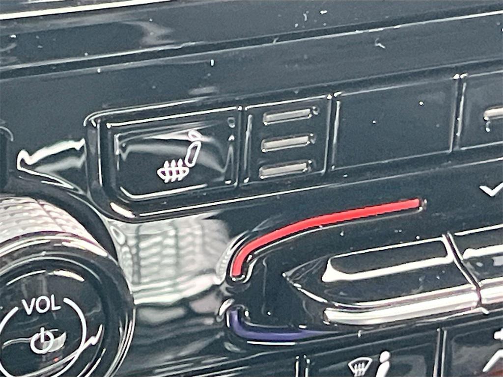 new 2025 Jeep Grand Cherokee L car, priced at $40,236