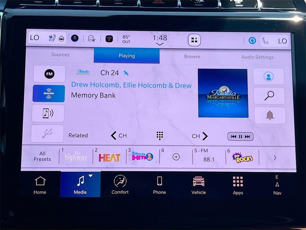 new 2025 Jeep Grand Cherokee car, priced at $53,985