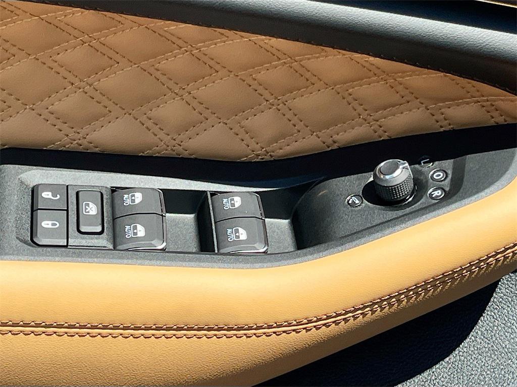 new 2025 Jeep Grand Cherokee car, priced at $53,985