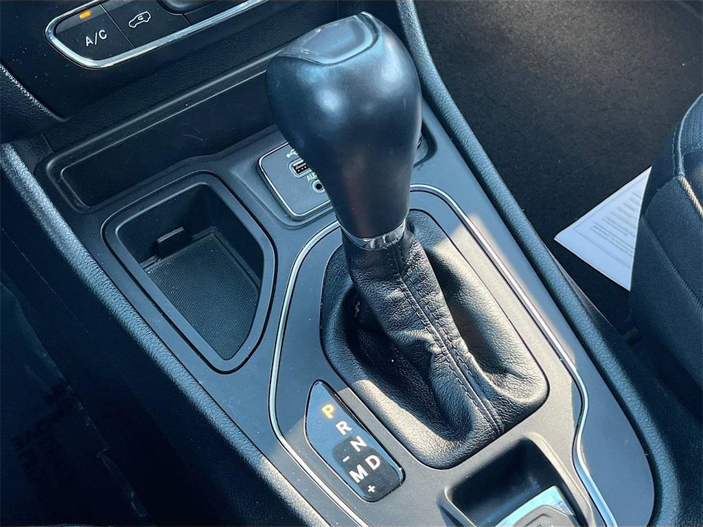 used 2022 Jeep Cherokee car, priced at $16,995