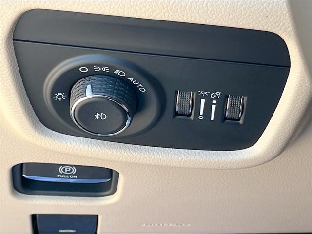 new 2025 Jeep Grand Cherokee car, priced at $41,239