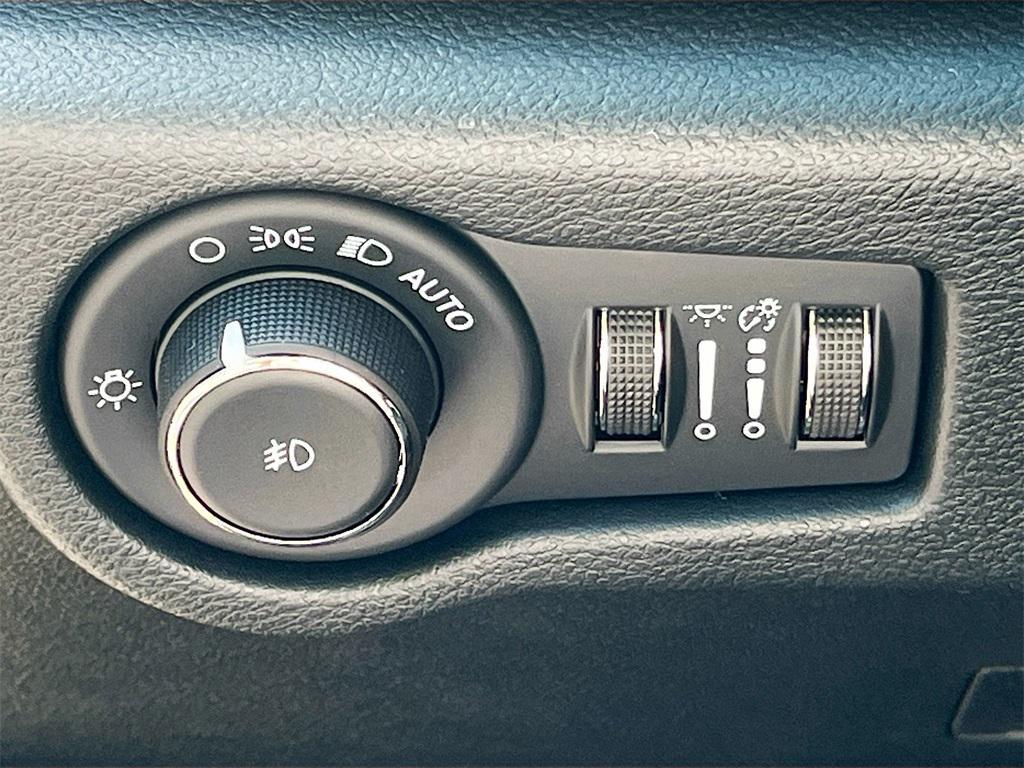 new 2026 Chrysler Pacifica car, priced at $36,499