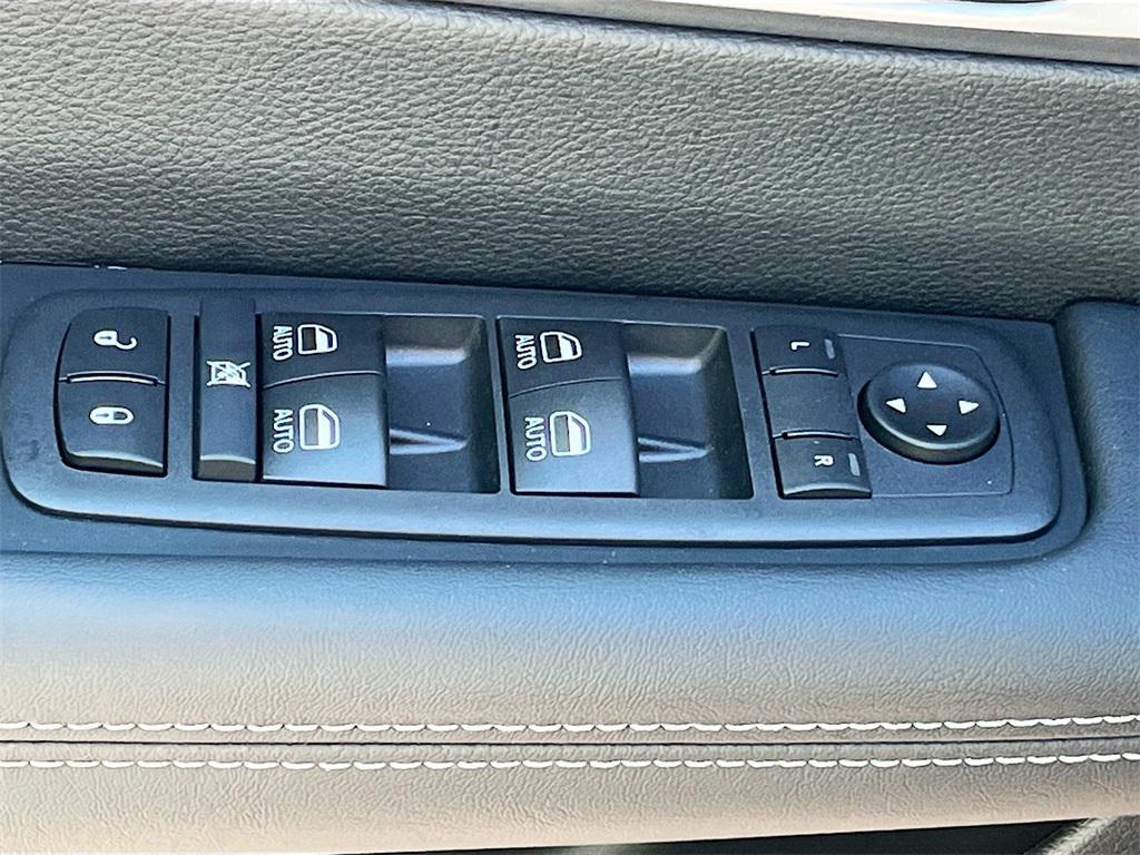 new 2026 Chrysler Pacifica car, priced at $36,499