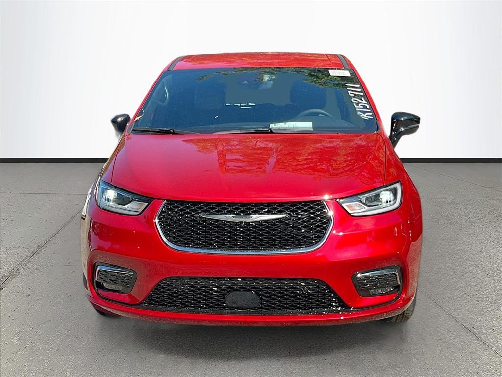 new 2026 Chrysler Pacifica car, priced at $36,499