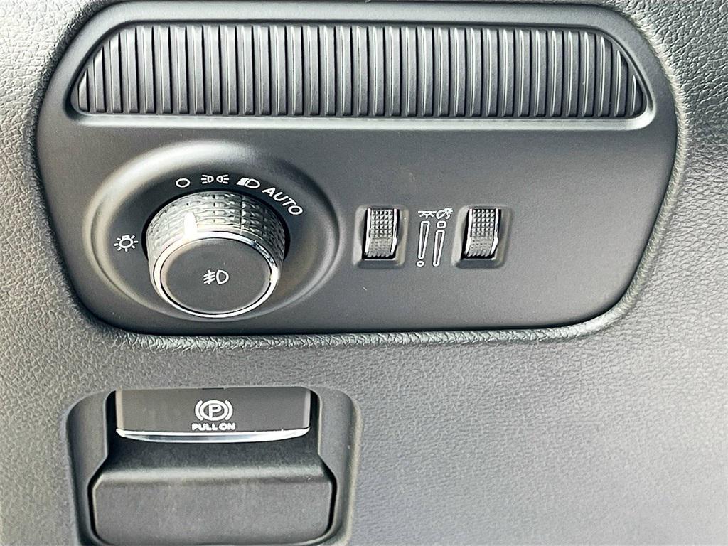 new 2025 Jeep Wagoneer L car, priced at $77,230