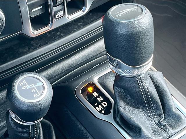new 2025 Jeep Gladiator car, priced at $42,218