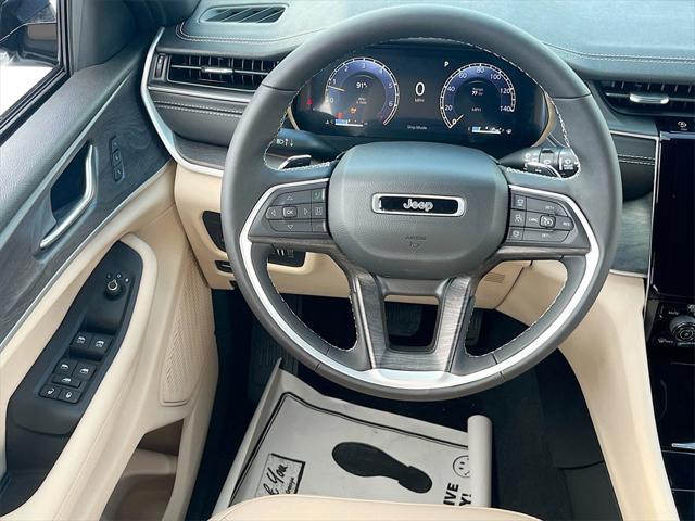 new 2025 Jeep Grand Cherokee car, priced at $36,016