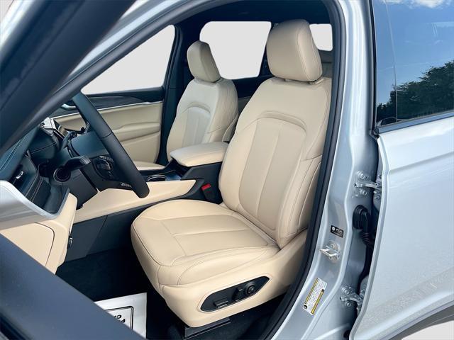 new 2025 Jeep Grand Cherokee car, priced at $36,016