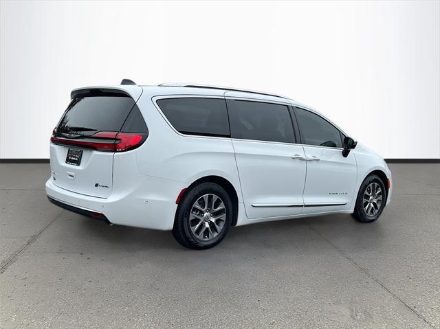 used 2023 Chrysler Pacifica car, priced at $38,592