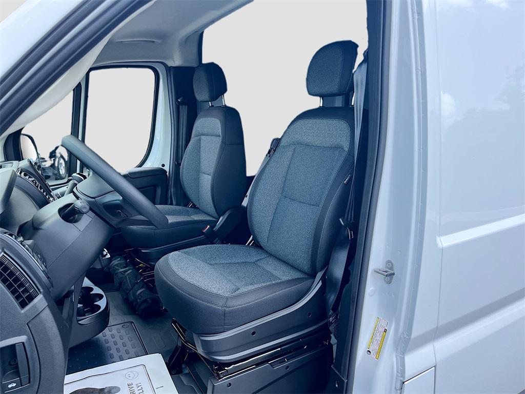 new 2025 Ram ProMaster 2500 car, priced at $45,557